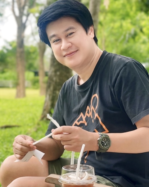 อาจารย์อภิชิต ศิริชัย (อาจารย์เหรก)